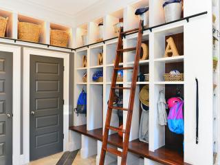 mud room